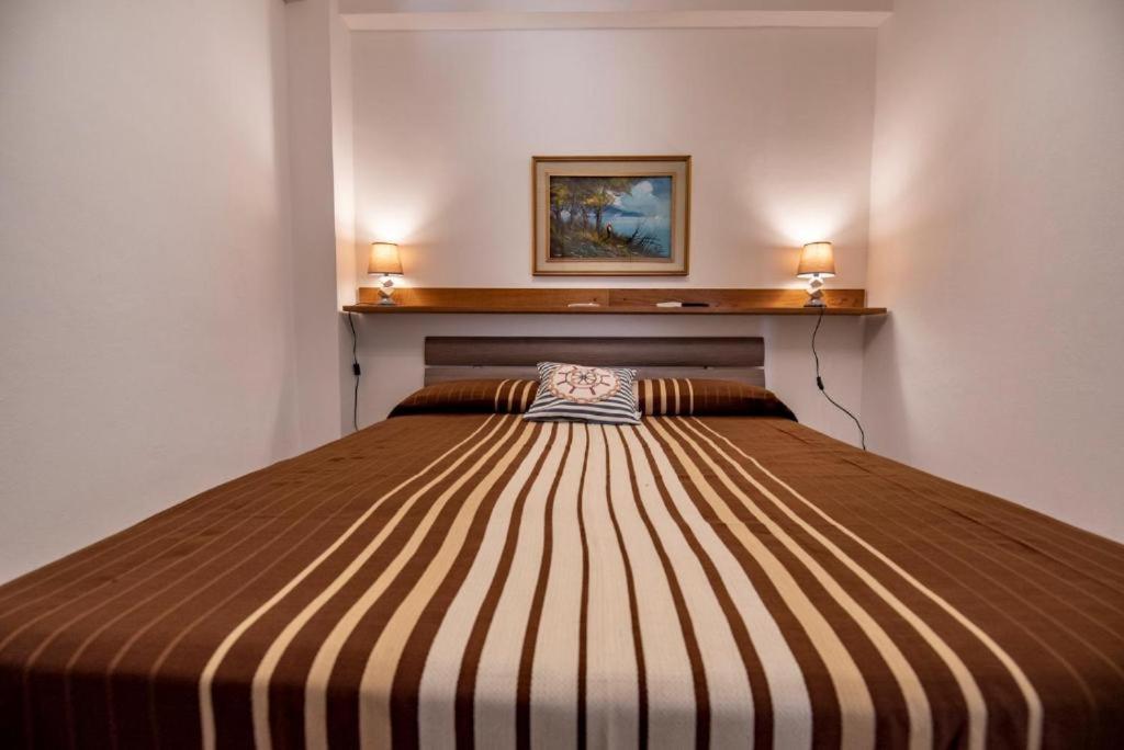 Villa Donata Фонтане Бианче Екстериор снимка