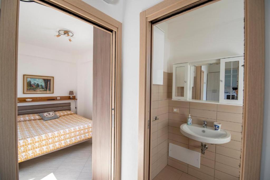 Villa Donata Фонтане Бианче Екстериор снимка