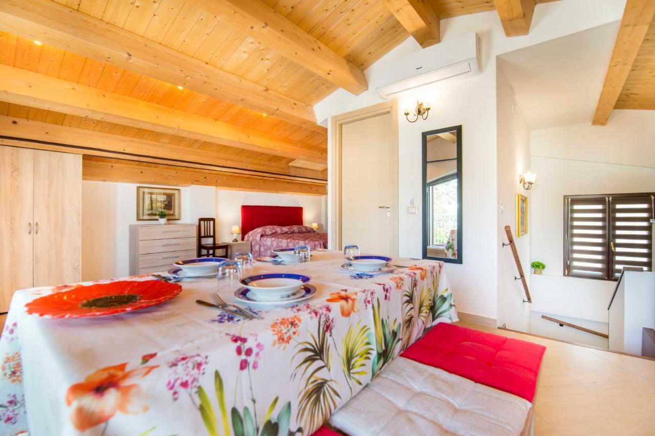 Villa Donata Фонтане Бианче Екстериор снимка