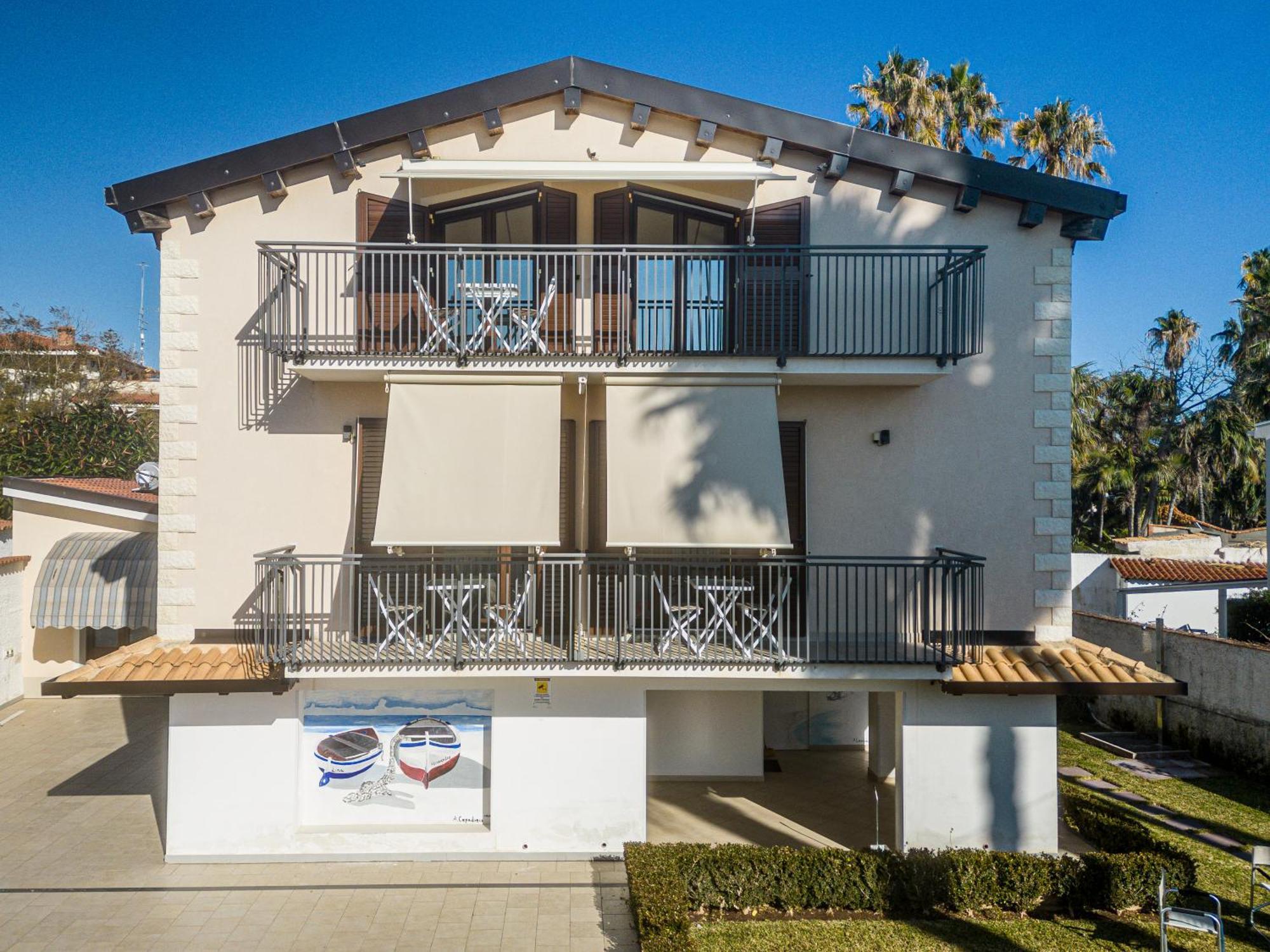Villa Donata Фонтане Бианче Екстериор снимка